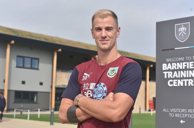 İngiltere Mesut Özil ile Cenk Tosun'u konuşuyor! Büyük darbe yediler - Resim: 1