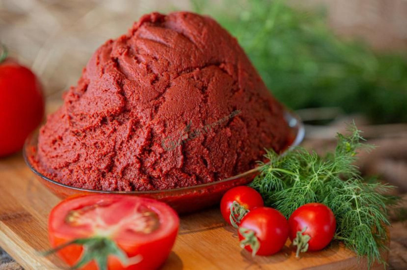 Ev salçası nasıl yapılır metal kaşık kullanmayın! - Resim: 1