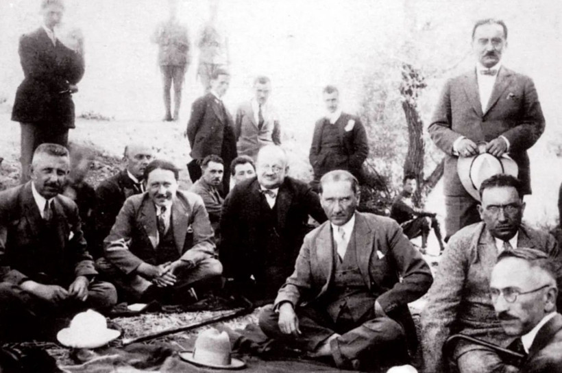 Cumhuriyet 98 yaşında! ‘Türkiye Cumhuriyeti mutlu, başarılı ve galip olacak’ - Resim: 3