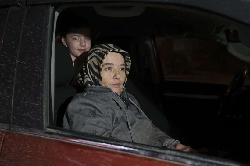 Tatil kabusa döndü! 10 saat sonra kurtarıldılar - Resim: 3