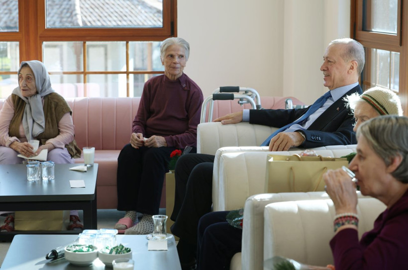 Cumhurbaşkanı Erdoğan, Darülaceze sakinlerini ziyaret etti - Resim: 3