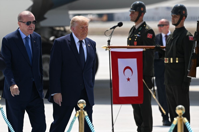 Erdoğan-Trump buluşmasından bomba kareler! Koluna girip sohbet etti - Resim: 10