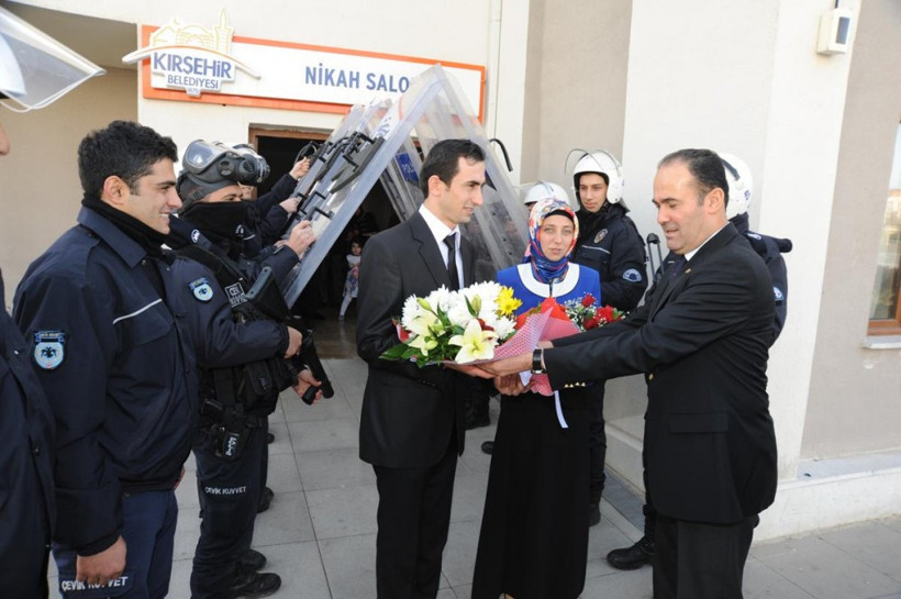 Toma şoförünün ilginç nikahı şaşırttı! - Resim: 4