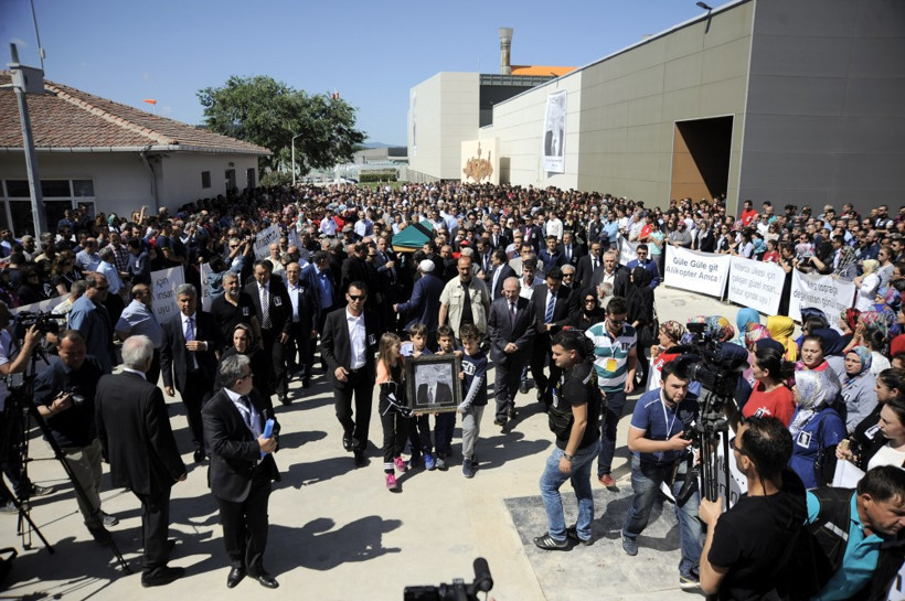 İbrahim Bodur'un cenaze töreninde ilginç pankart! - Resim: 1