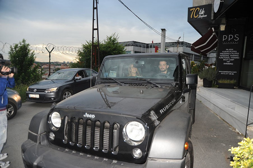 Aslışah Alkoçlar artık aşkını saklamıyor yaş farkına rağmen... - Resim: 4