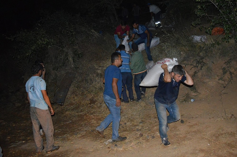 Köylüler yangın dehşetini yaşadı - Resim: 4