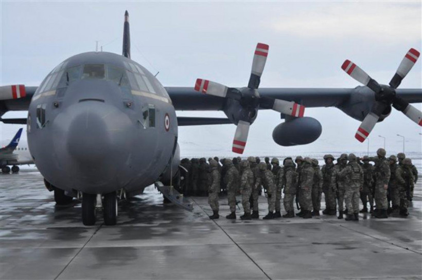 Sarıkamış'ta görevli komandolar sınıra sevk edildi - Resim: 4