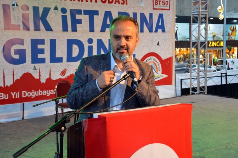 Ağrı'da Kardeşlik İftarına 3 bin kişi katıldı - Resim: 2