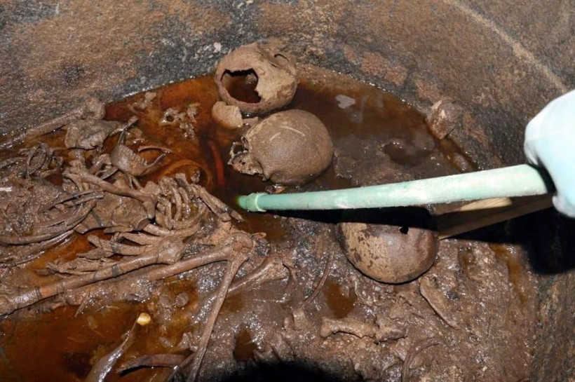 Mısır'da 2 bin 500 yıllık lahit açıldı 3 mumya şaşırttı - Resim: 3