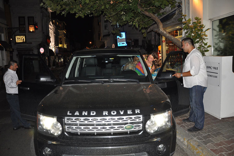 Aşkın Nur Yengi'yi gören dondu kaldı! - Resim: 4