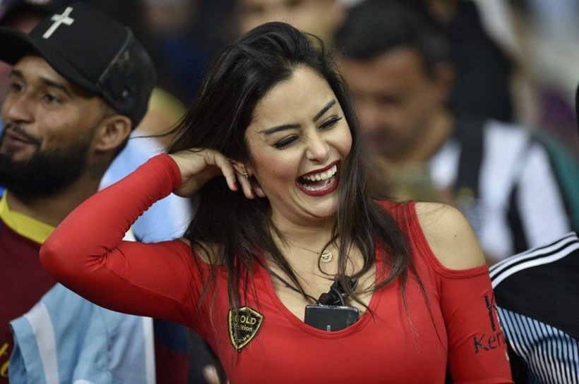 Larissa Riquelme'den 9 yıl sonra yine aynı poz - Resim: 2