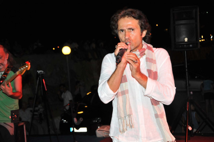 İhraç edilen ve seçimlerde yıkılan 'Rockçı İmam' mahkemeden de darbeyi yedi - Resim: 4