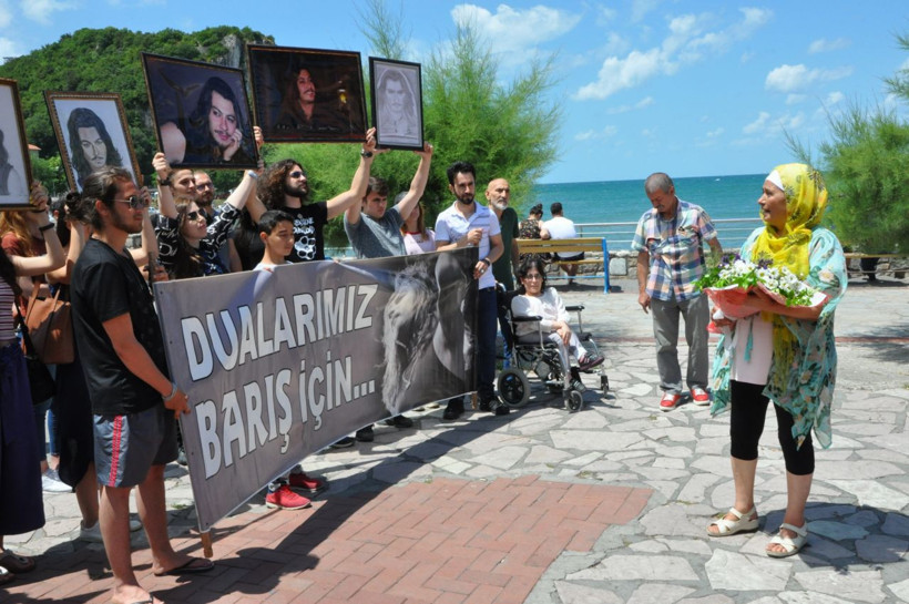 Barış Akarsu 40'ıncı doğum gününde mezarı başında anıldı - Resim: 1