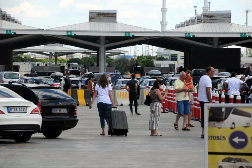 Edirne Kapıkule'de gurbetçi akını - Resim: 4