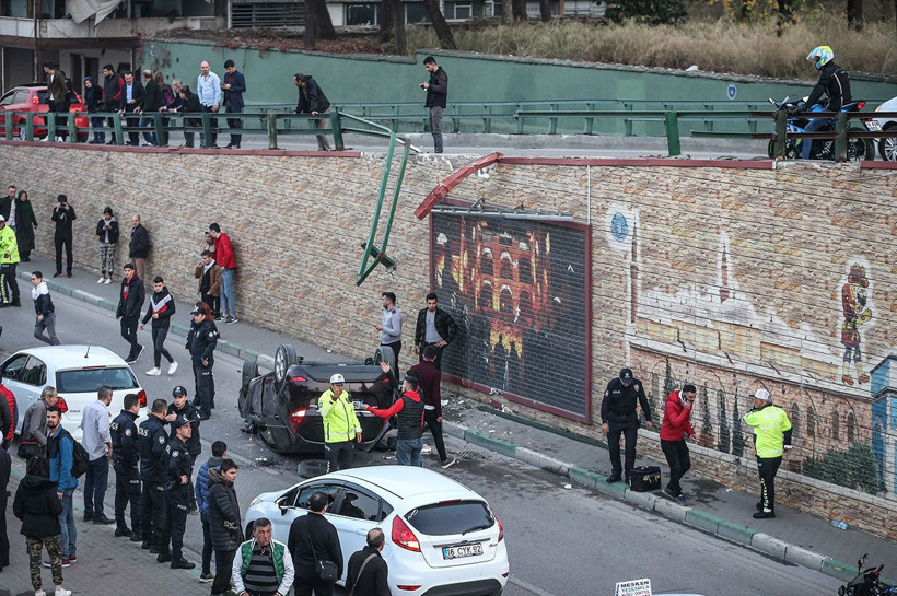 Bursa'da köprüden uçan otomobilde can pazarı - Resim: 1