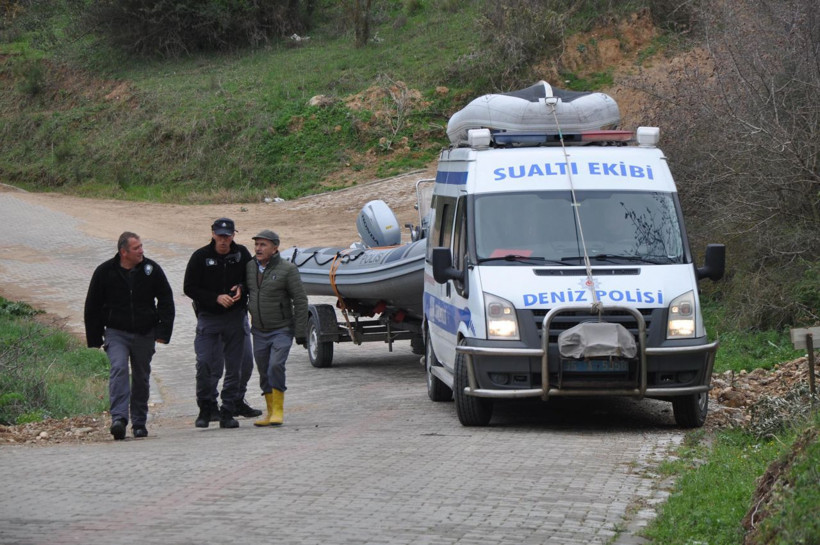 Manisa'da arama yapılan baraj göletinde bir vücut parçası daha bulundu - Resim: 1