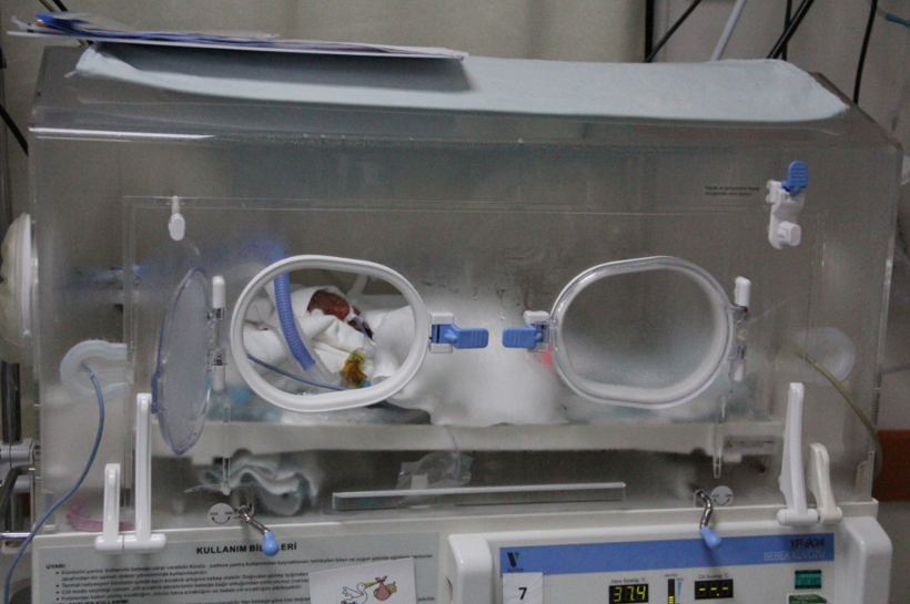 Türkiye'de bir ilk! 19 yaşındaki kadın altız bebek doğurdu - Resim: 4