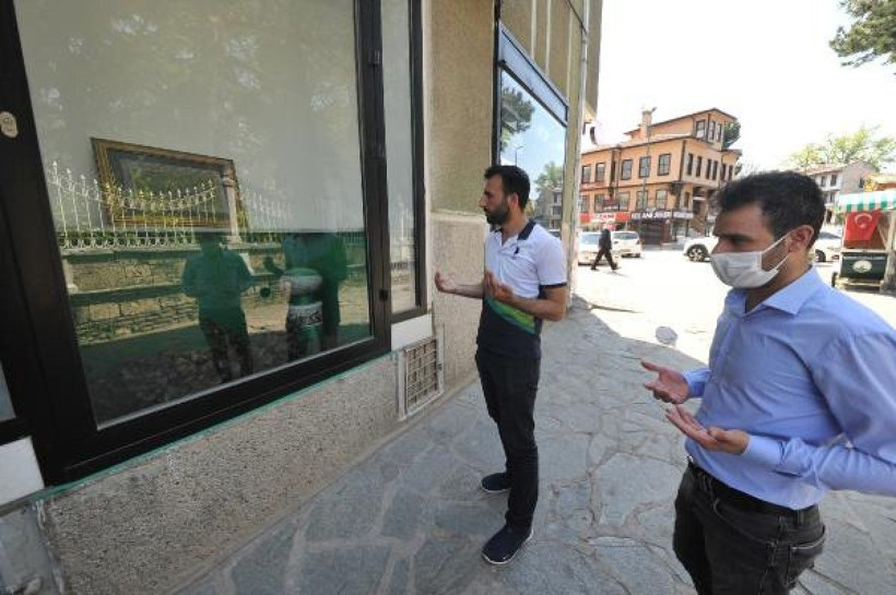 Türbenin üzerine 5 katlı apartman! Bursa'da yapıldı görenler şaşkına döndü - Resim: 2