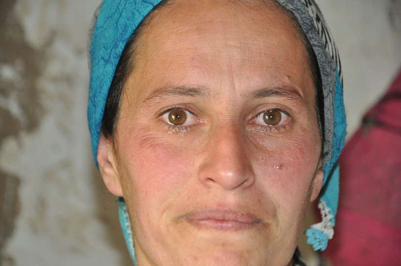 Hakkari'de yıkık dökük evde yaşayan aile yardım bekliyor - Resim: 3