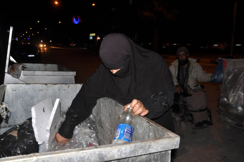 Suriye'de evlerini kaybettiler Hatay'da alın teriyle geçinmeye çalışıyorlar - Resim: 2