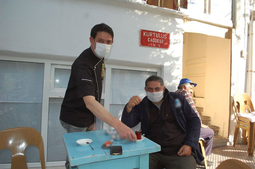Tekirdağ'da kahveci astı müşterileri şaşkınlıkla okudu - Resim: 1