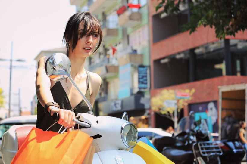 Arka Sokaklar'ın Sinem'i Gizem Terzi'nin üstsüz pozu şaşırttı beğeni yağdı - Resim: 4