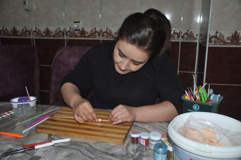 Hakkari'de mutfağı atölyeye çevirip üretti! Yurtdışından sipariş geldi teklif bile aldı - Resim: 1