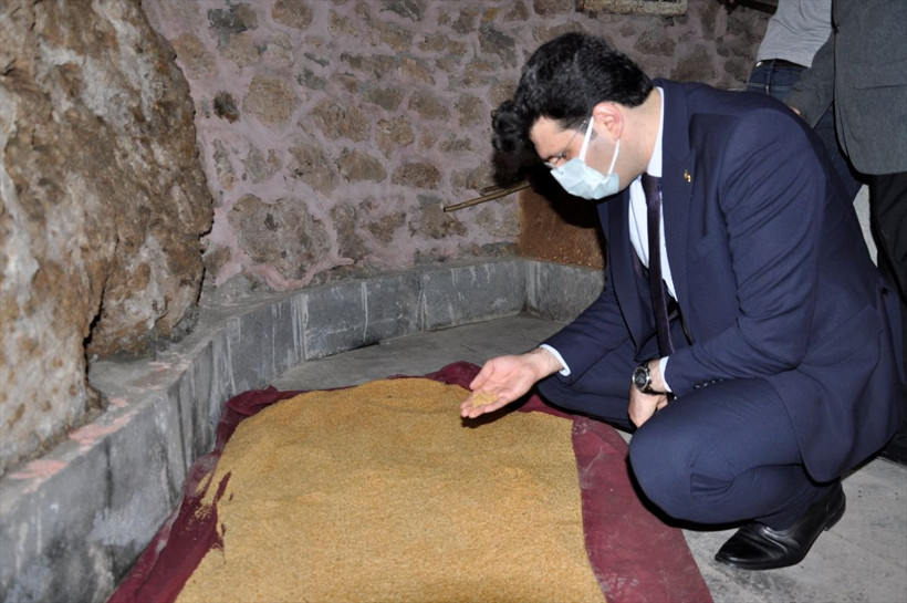 Hakkari'de üretti ünü dünyaya yayıldı! ABD, İran, İsviçre, İngiltere'den sipariş yağıyor - Resim: 1