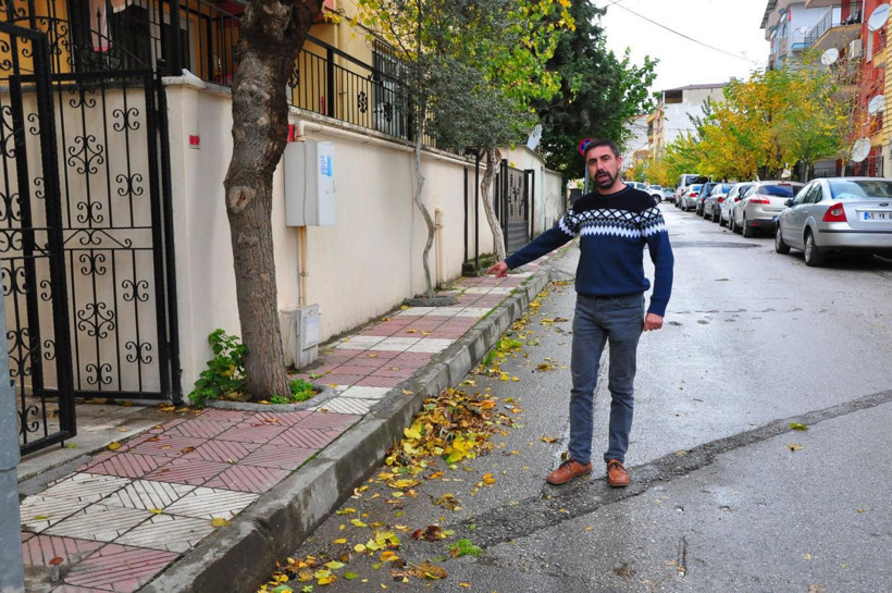 Manisa'da evinin önünde oynayan çocuğa köpek saldırdı 60 dikiş atıldı - Resim: 1