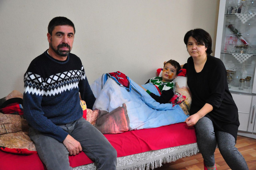 Manisa'da evinin önünde oynayan çocuğa köpek saldırdı 60 dikiş atıldı - Resim: 2