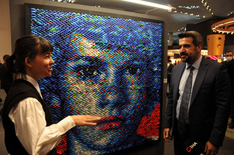 Bakan bir daha baktı hayran kaldı! Topladığı atıkları sanat eserine dönüştürdü - Resim: 2