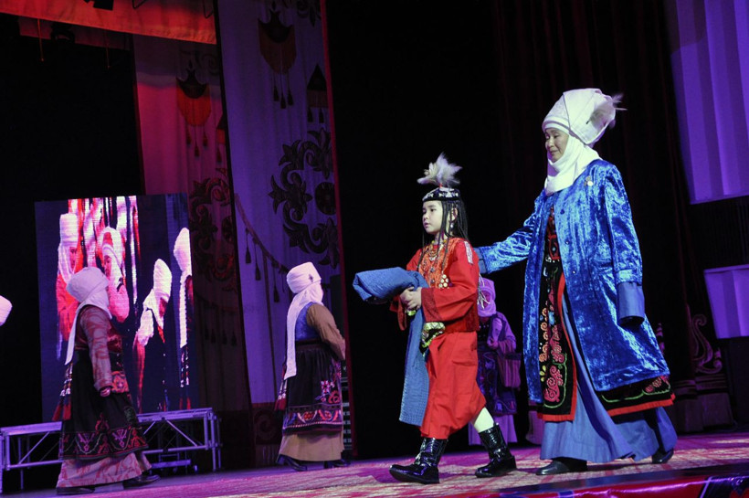 Dünya Başörtüsü Günü kadınlar tarafından defileyle kutlandı - Resim: 3