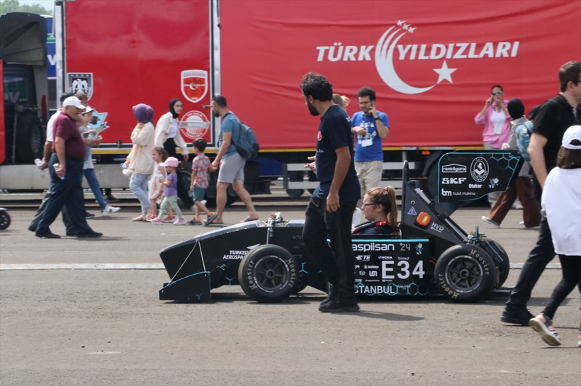 0'dan 100'e 3 saniyede çıkıyor yüzde İTÜ'lü öğrenciler 100 elektrikli araç geliştirdi - Resim: 4