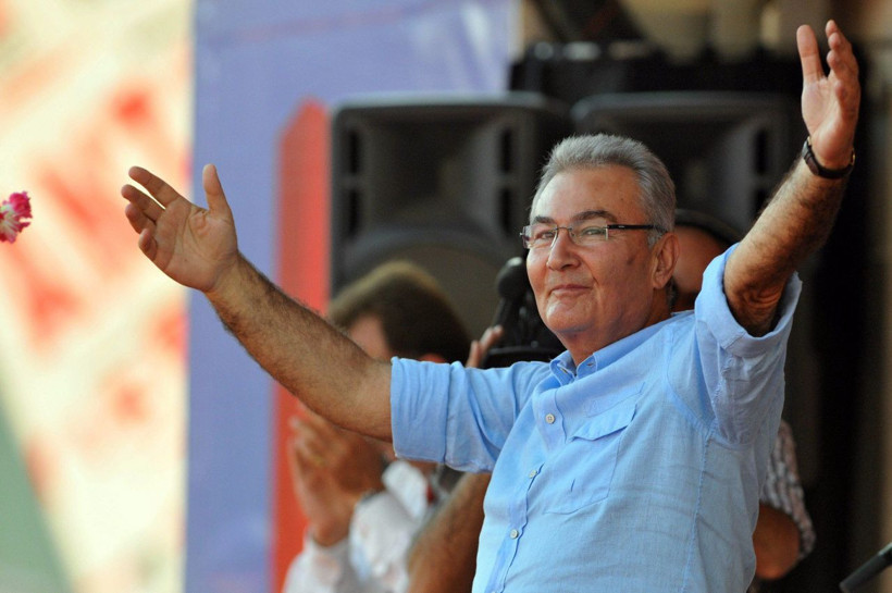 Deniz Baykal'ın son fotoğrafı! Siyasette geçen 55 yıl Deniz Baykal'ın 3 kez yenildiği CHP Genel Başkanı kim? - Resim: 1