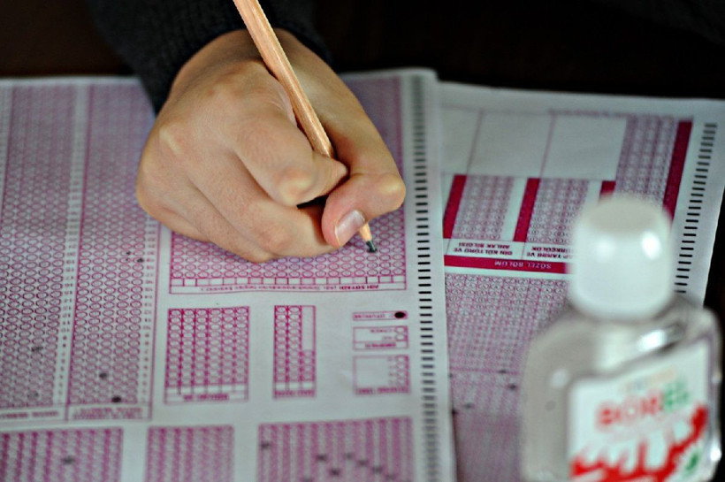 Üniversiteye giriş sınavı YKS maratonu başladı! 3 gün boyunca sınav var! İşte sınav takvimi ve başlama saatleri - Resim: 3