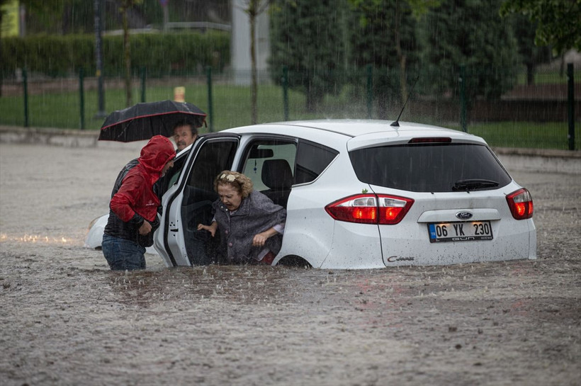 Sağanak yağmur, soğuk havayla birlikte geri dönüyor! Meteoroloji uyardı o güne dikkat donacağız - Resim: 3