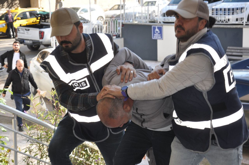 Asansörde ana kızın cesetleri bulunmuştu boğularak öldürülen genç kızın son sözleri ortaya çıktı - Resim: 1