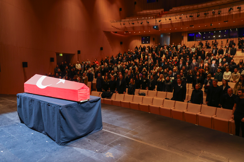 Usta oyuncu Can Gürzap'a son görev! Melek Baykal vedasıyla ağlattı - Resim: 2