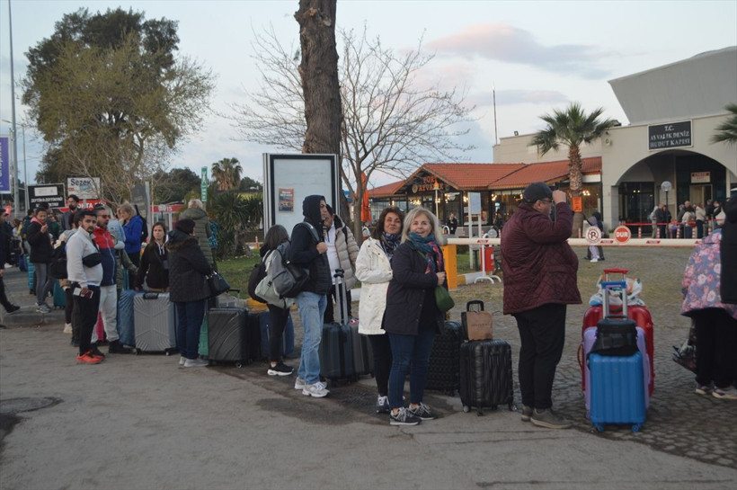 Bayram tatili 9 gün oldu! Herkes oraya gidiyor kuyruk aldı başını gitti - Resim: 2