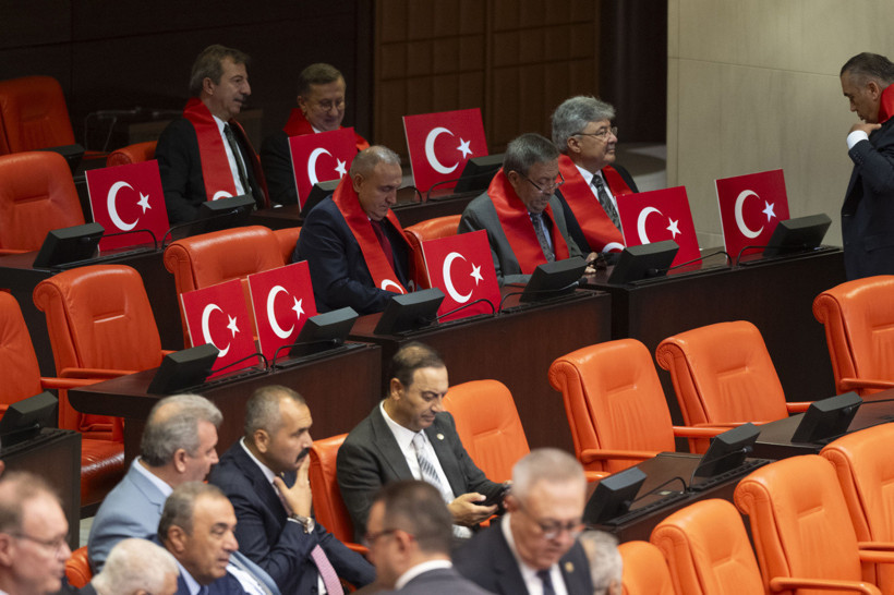 iyi parti tbmm türk bayrağı