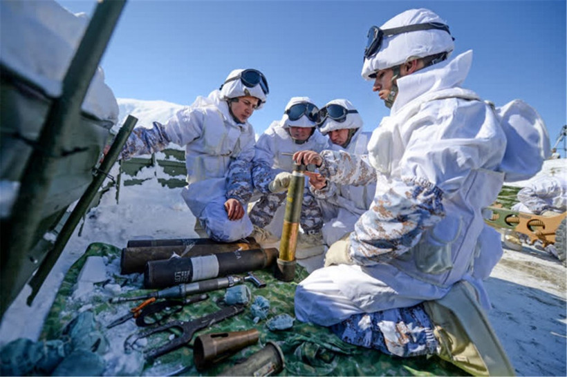 Eksi 20 derecede komandoların nefes kesen eğitimi  - Resim: 3