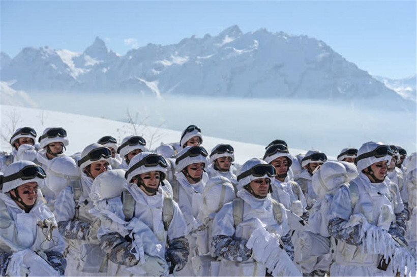 Eksi 20 derecede komandoların nefes kesen eğitimi  - Resim: 4