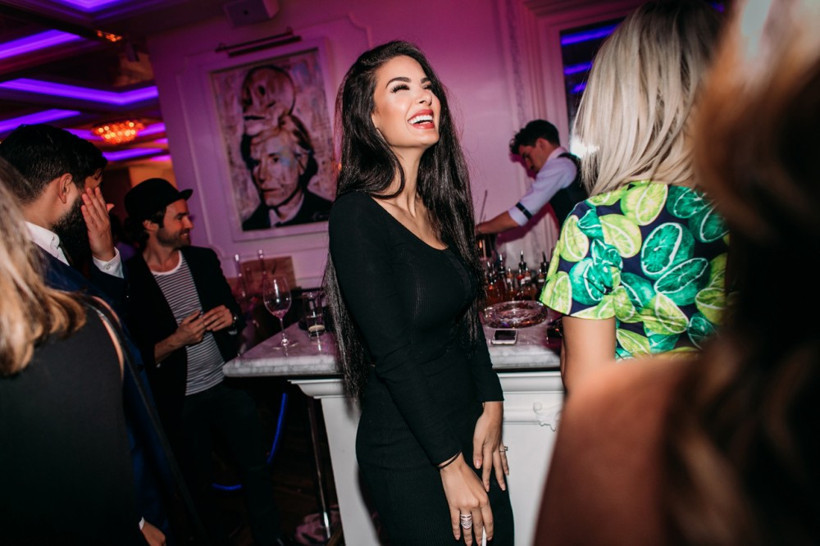 İranlı denmesinden rahatsız! Dünya Kürt mankeni konuşuyor - Resim: 2