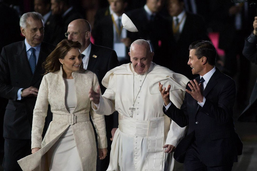 Papa Franciscus'un Meksika'da zor anları! - Resim: 3