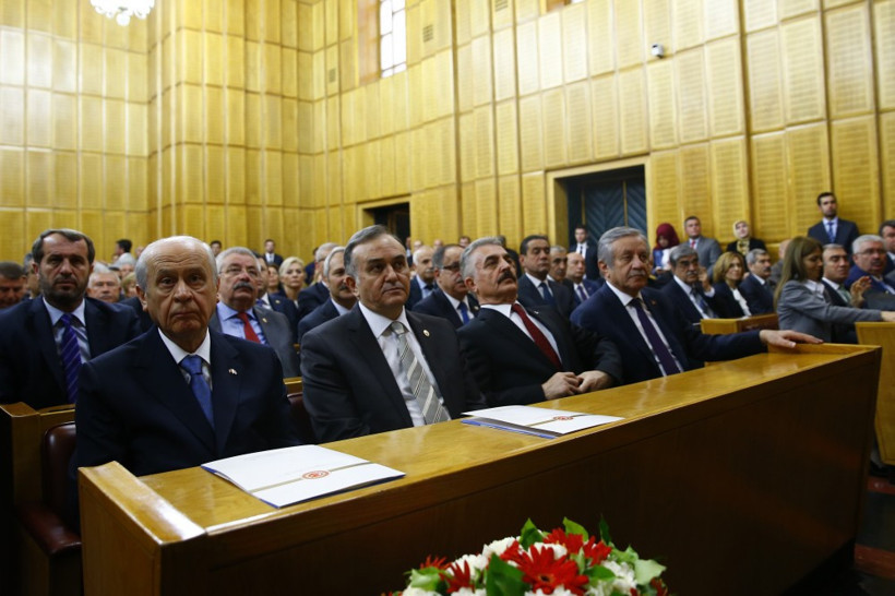 MHP'de her şeyi anlatan kare! Bahçeli ve Vural... - Resim: 4