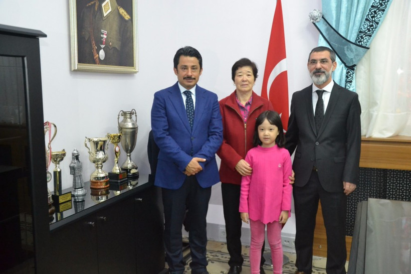 Koreli 'Ayla' manevi babasını ziyaret etti - Resim: 4