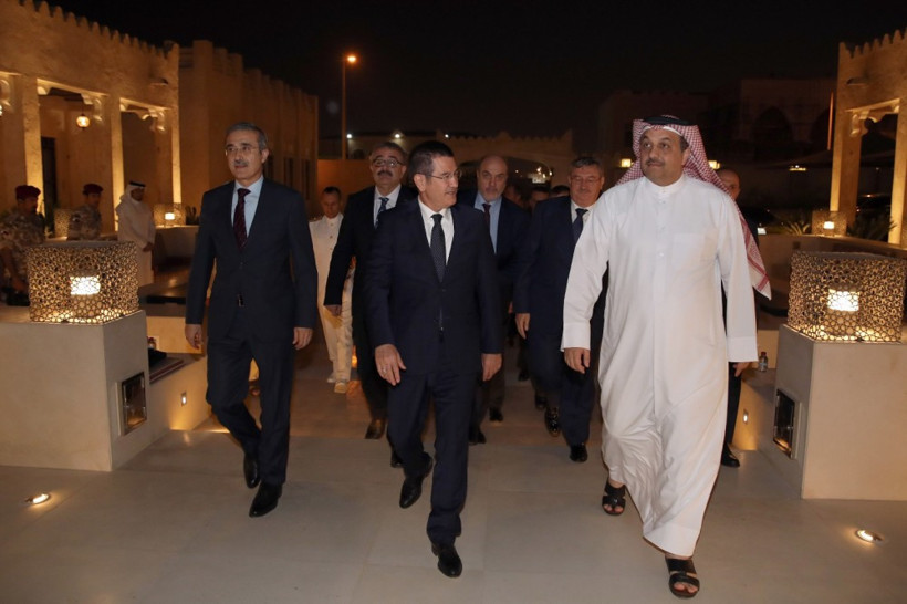 Milli Savunma Bakanı Canikli, Katar'da - Resim: 2