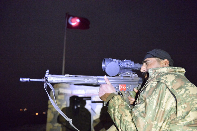 Yeni yıla  elleri tetikte giriyorlar - Resim: 1