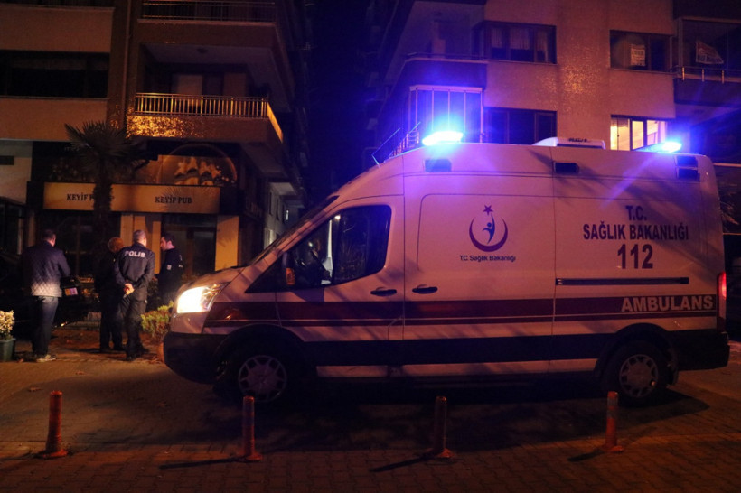 Balkonundan çarşafla inerken düşen kadın öldü - Resim: 3