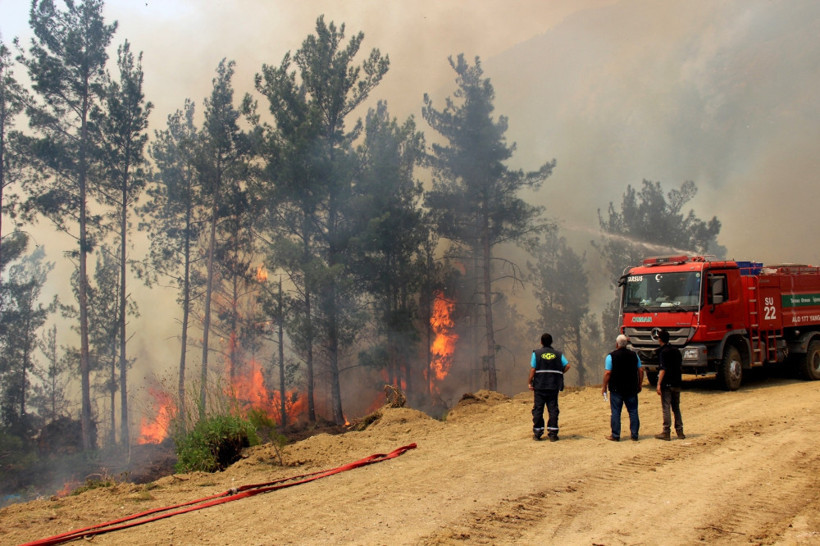 İki gün oldu: Korkunç yangın söndürülemiyor! - Resim: 3
